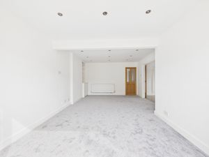 Lounge- click for photo gallery